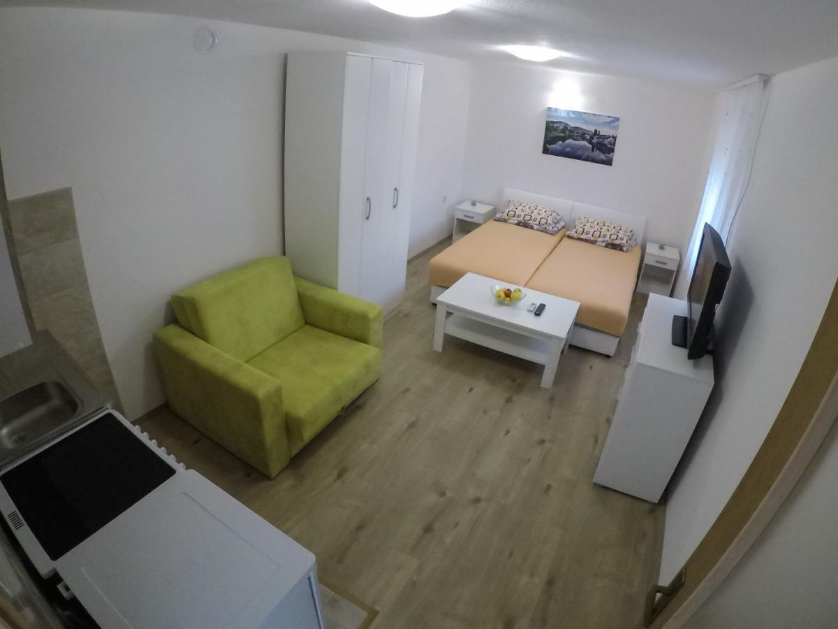 Apartman Hrupjela 트레빈예 외부 사진