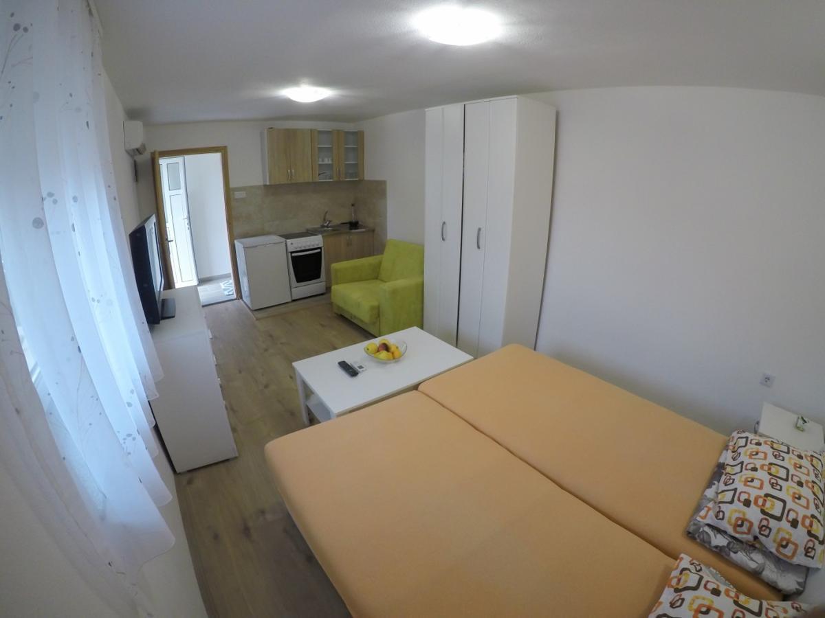Apartman Hrupjela 트레빈예 외부 사진